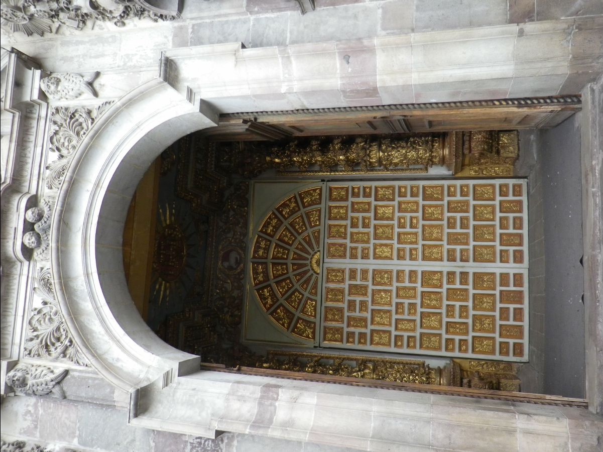The Gold Church03